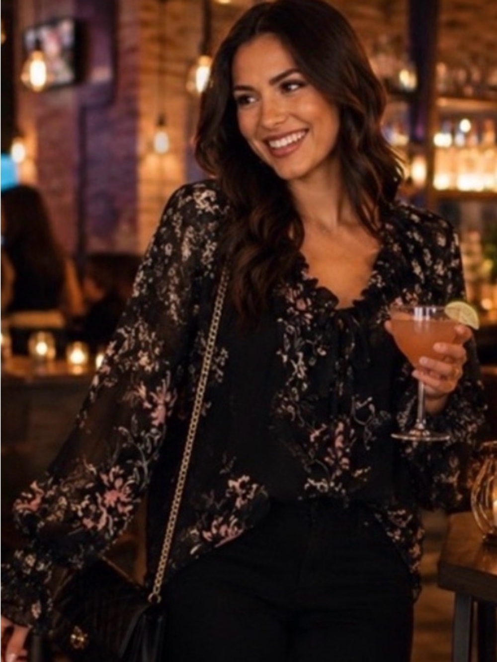✨ ASTR The Label “Cinthia” Sheer Floral Bow Tie Blouse